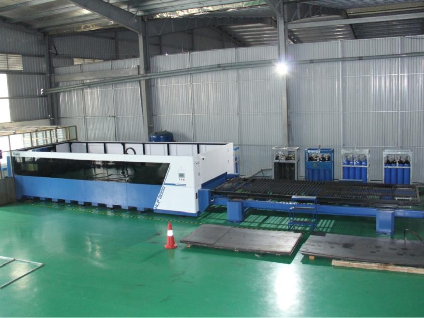 MÁY CẮT LASER CNC